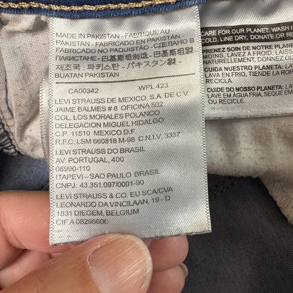 Womens Levi's denim jeans, light blue, super skinny, size 4, 710 - Picture 3 of 13